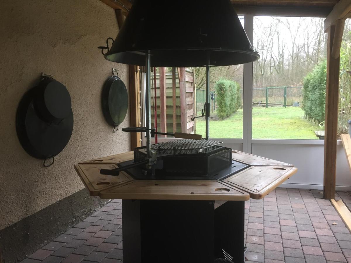 Villa De Bron Beringen Esterno foto