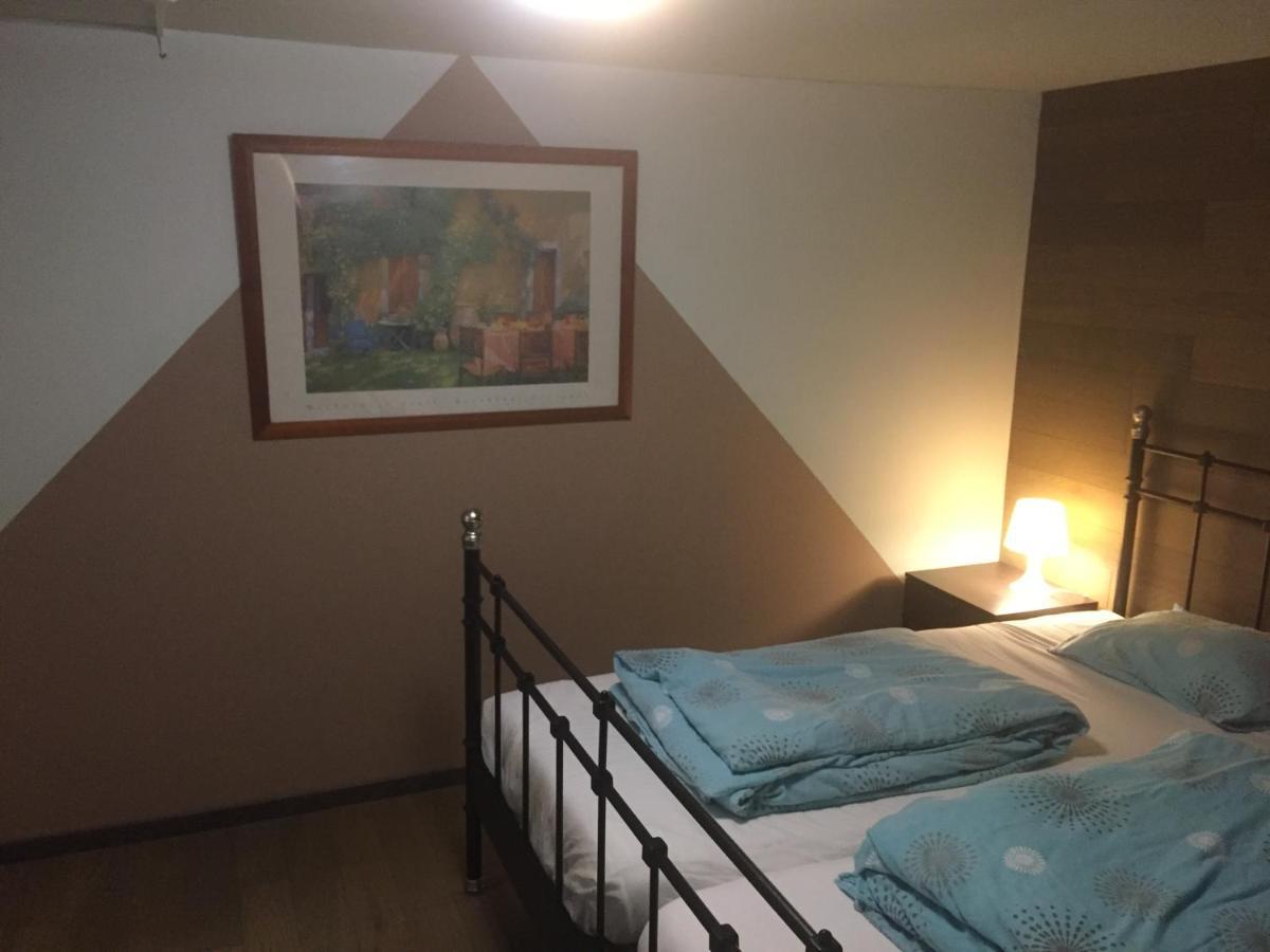 Villa De Bron Beringen Esterno foto