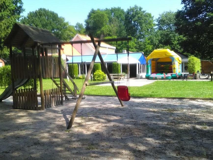 Villa De Bron Beringen Esterno foto